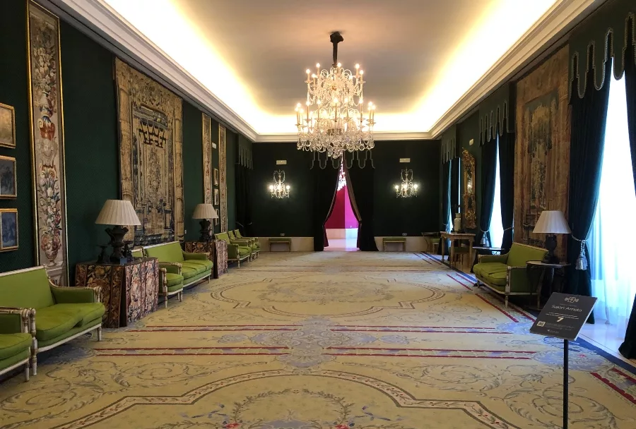 El Salón Arrieta es un espacio elegante dentro del Teatro Real de Madrid